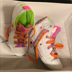 Kids converse